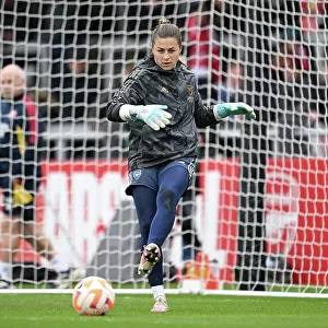 Arsenal's Sabrina D'Angelo Gears Up for FA Women's Super League Showdown Against Manchester City