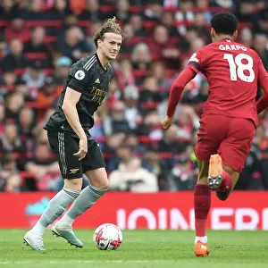 Rob Holding's Defiant Display: Arsenal Stands Strong Against Liverpool in the 2022-23 Premier League Battle