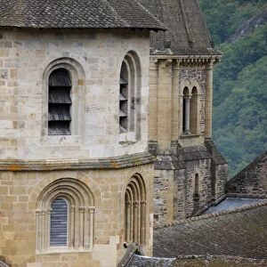 Sainte Foy abbey church datecoratee par les vitraux of Pierre Soulages