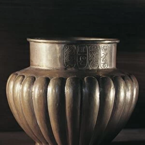 Treasure of Tanis, Golden pot of the king Sheshonq from the royal tombs, Third Intermediate Period, Dynasty XXI-XXII