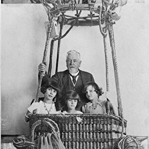Alexandre Gustave Eiffel with his grandchildren in a gondola (b / w photo)