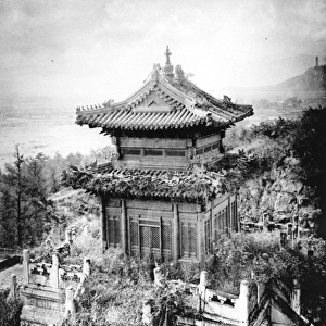 The Baoyun Bronze Pavilion in the Summer Palace, Beijing, c. 1867-72 (b / w photo)