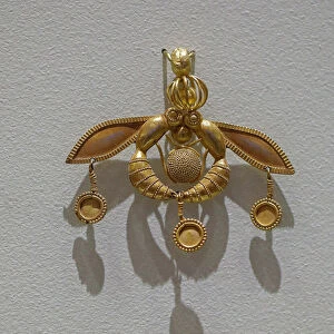 The Bee Pendant, 1800-1700 BC