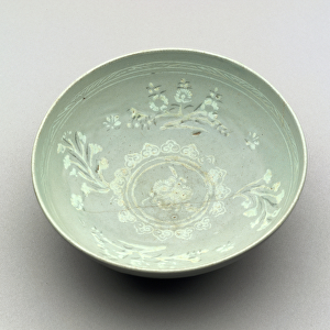 Bowl with celadon glaze, 1250-1350 (ceramic)