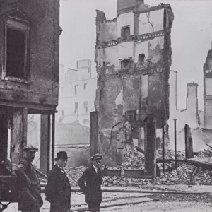 Buildings destroyed during the Battle of Dublin, Irish Civil war, 1922 (b / w photo)