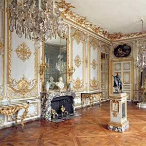 The Cabinet de la Pendule (Clock Room) (photo)