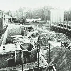 China Walk Estate: construction work in progress, London, 1929 (b / w photo)