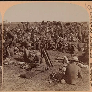 Coldstream Guards resting, South Africa, 1900 circa (b / w photo)