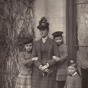 The Duchess of Connaught and Family (b / w photo)