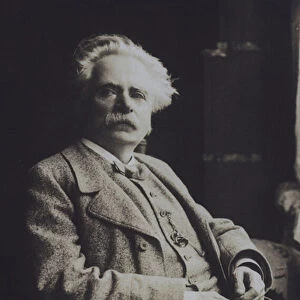 Edvard Grieg (b / w photo)