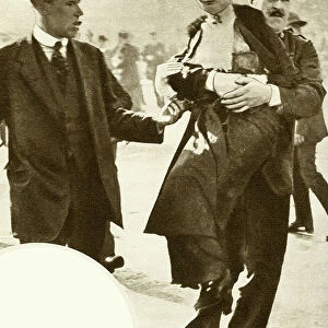 Emmeline Pankhurst arrest outside Buckingham Palace, 1914 (b/w photo)