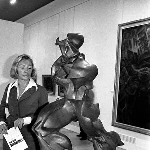 Exhibition Futurism (1909 1916) at the Museum of Modern Art dedicated to Italian Futurism. Here is a sculpture by Boccioni (Unique Forms in the Continuity of Space) (1913) on September 18, 1973 in Paris (b / w photo)