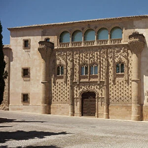 Facade, Palace (Palacio de Jabalquinto), Plaza Santa Cruz, Baeza, Andalucia, Jaen, Spain (photo)