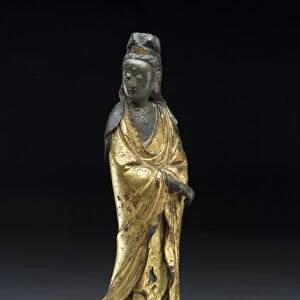 Figure of Guanyin, 17th or 18th century (gilt bronze)