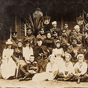 Les membres de la famille Romanov, lors des manoeuvres militaires d
