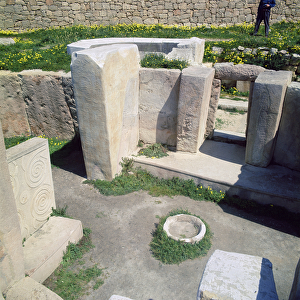 Megalithic temple site, c. 30000-c. 25000 BC (photo)
