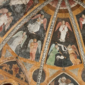 Milan, S. Pietro in Gessate Church, Grifi Chapel, Volta, Bernardino Butinone and Bernardo Zenale 1489 / 93, Radial of Red Cherubs and Circle of Praying Angels and Musicians
