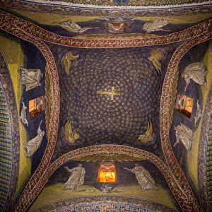 Mosaics, interior, Galla Placidia, 5th century (mosaic)