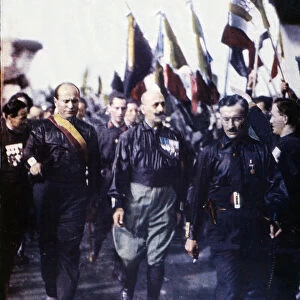 Mussolini has the March on Rome. 1922. Hand-coloured photo 1923. (Marcia su Roma)