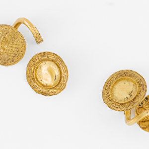 Pair of Spiral-Form Earrings, c. 700 BC (gold)