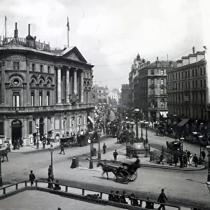 Piccadilly Circus, c. 1906 (b/w photo)