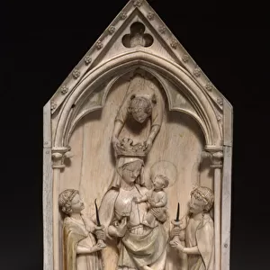 Plaque: The Virgin and Child with Angels, Paris, c. 1320-1330 (ivory