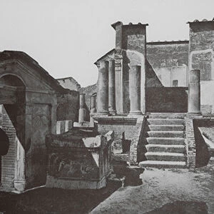 Pompei, Tempio d Iside (b / w photo)