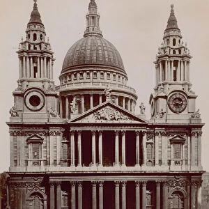 Postcard of the west front of St Pauls Cathedral (photo)