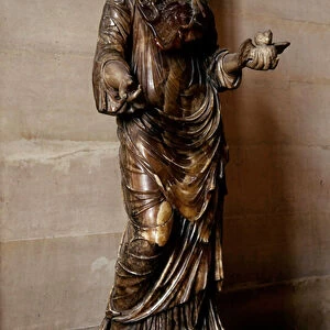 Roman antiquite: statue of Minerva draped and covered with the egide holding an owl in