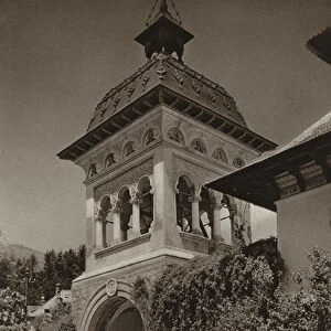 Romania: Sinaia, Monastery, Gate (b / w photo)