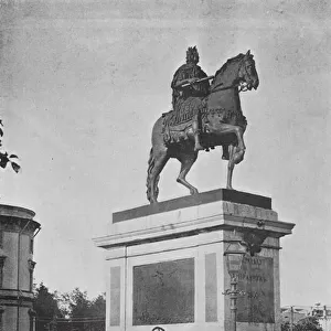 Saint-Petersbourg / Saint Petersburg: Statue de Pierre Ier, Devant le Palais des Ingenieurs (b / w photo)