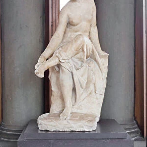 Seated nymph, 2nd century AD (marble)