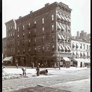Sheas Hotel, 618 8th Avenue, New York, 1906 (silver gelatin print)
