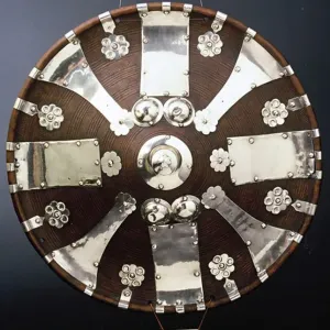 Shield (hide & silver) Shield (hide & silver)