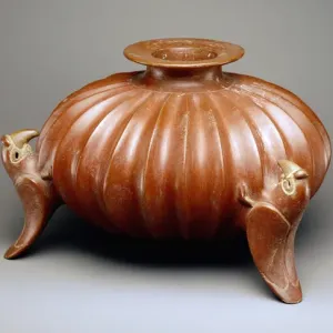 Squash vessel (earthenware)
