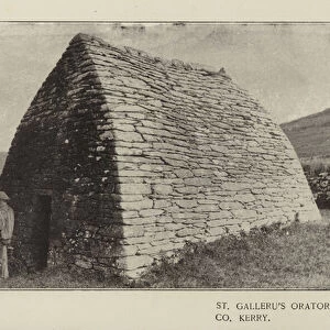 St Gallerus Oratory, Dingle, Co Kerry (b / w photo)