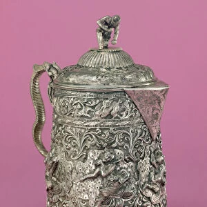 Teapot with a scene depicting a pwe (silver)