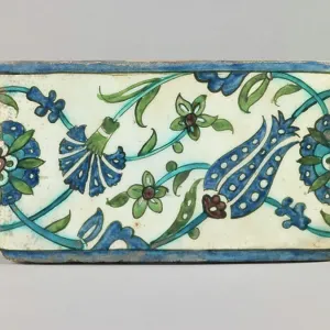 Tile (glazed earthenware) Tile (glazed earthenware)