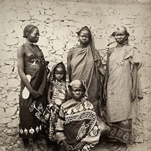 Types de Femmes des Regions Equatoriale (albumen print)
