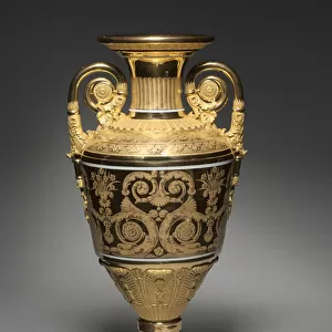 Vase, made by St. Petersburg Imperial Porcelain Factory, c. 1820-30 (gilt porcelain)
