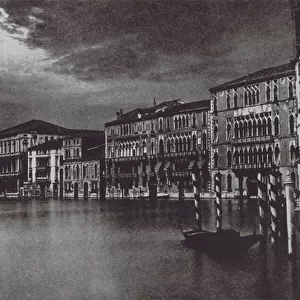 Venezia / Venice: Canal Grande, effeto di luna (b / w photo)