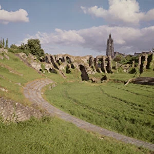 View of the amphitheatre, built under Emperor Claudius (41-54 AD) (photo)