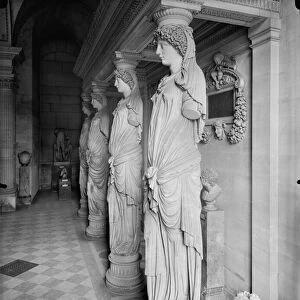 View of the Caryatids Tribune in the Louvre Museum, 1921-22 (see also 279790, 279791