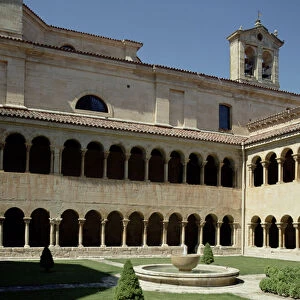 View across the double-cloister (photo)