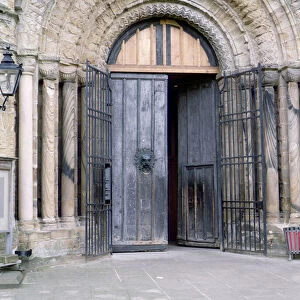 View of the North Door of Durham Cathedral (photo)