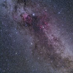 Constellations Cygnus and Lyra with nearby deep sky objects