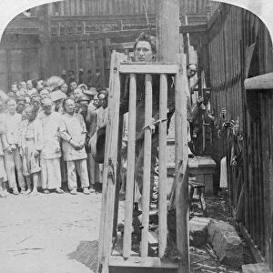 One of Chinas terrible methods of death punishment, Shanghai, China, 1900. Artist: Underwood & Underwood