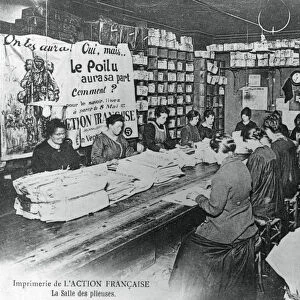 Folding machine room, printing works of the L Action Francaise newspaper, Paris, 1917