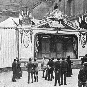La Bataille de la Somme; Le Theatre du front, 1916. Creator: Unknown