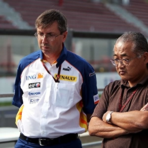 Formula One World Championship: Tim Densham Renault Chief Designer and Tetsuo Tsugawa journalist